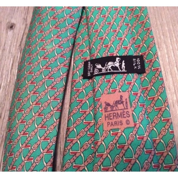 Hermes Other - Hermes Tie 100% Silk Belts and Buckles Green